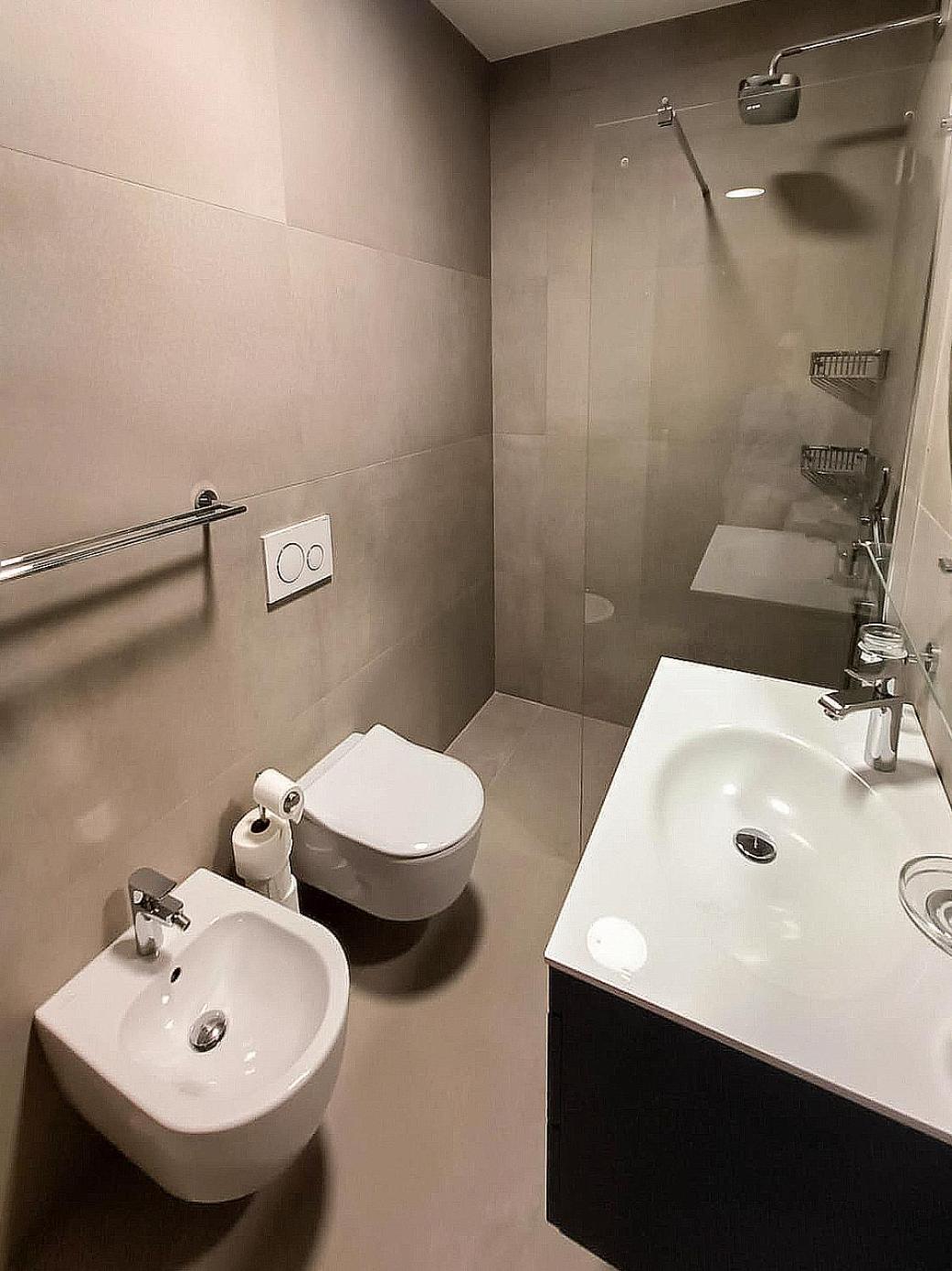 Beautiful Apartment With Picturesque View And Free Parking 포르토로즈 외부 사진